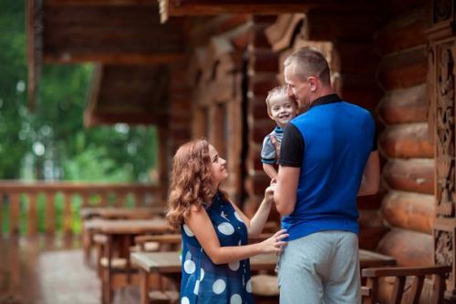 Погуляли сегодня под дождем, если не валюсь с ног и если вас можно показывать в портфолио, то стараюсь делать несколько кадров сразу после съемки. 06 Погуляли сегодня под дождем, если не валюсь с ног и если вас можно показывать в портфолио, то стараюсь делать несколько кадров сразу после съемки. 06