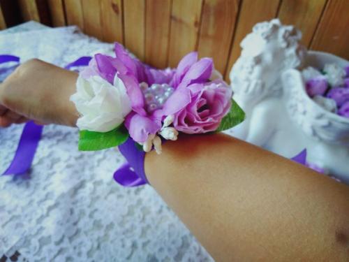 Добрый вечер, безусловно самой красивой на свадьбе должна быть невеста: белое платье, фата, причёска, макияж - все должно быть безупречно! 04