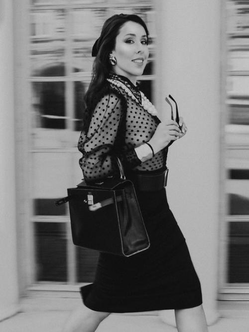 Большая часть съёмок у меня сейчас проходит с участием стилиста по одежде. 05