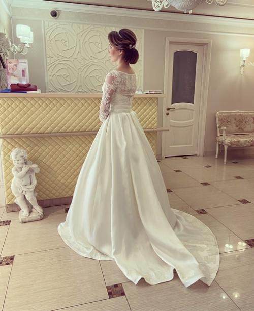 Невеста красивая и шикарный образ! 01