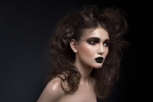 На завтра, 30 августа (вторник) освободилось место на интересный бьюти - образ еще по скидочке! 01