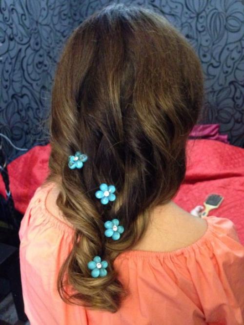 Нужны модели для создания локонов, волн и причесок с помощью плоек Babyliss. 02