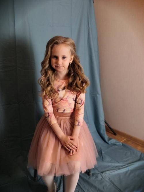 Красотки Самары.   Красивые стильные прически. 01