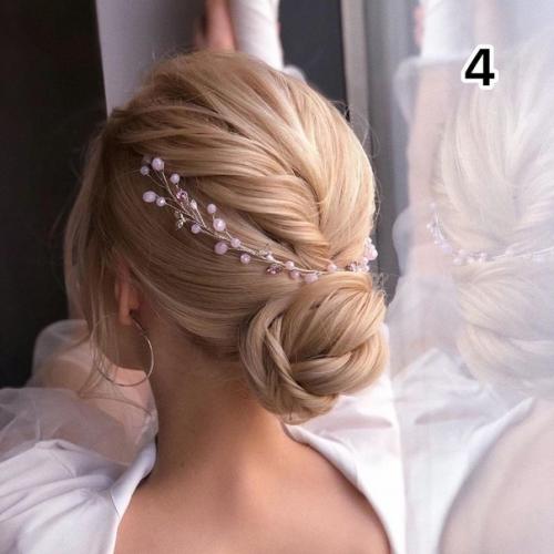 Праздничный образ сразу из нескольких важных штрихов состоит. 04