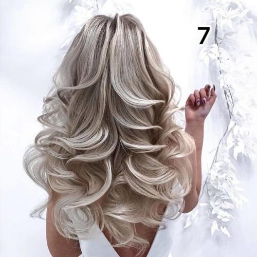 Праздничный образ сразу из нескольких важных штрихов состоит. 07