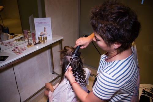 Специалисты имидж - лаборатории Персона ежегодно трудятся над созданием образов юных артистов на детской новой волне. 09