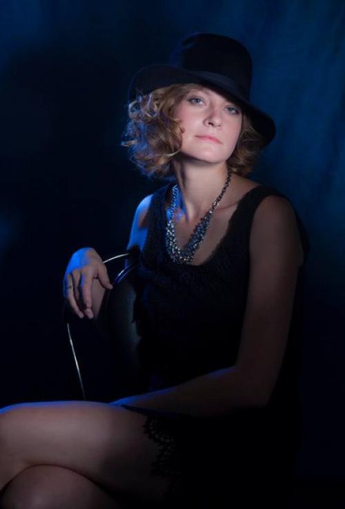 Ну что? Хотите такую же сумасшедшую фотосессию в винтажных шляпках? 04 Ну что? Хотите такую же сумасшедшую фотосессию в винтажных шляпках? 04