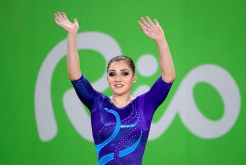 Самые обаятельные, привлекательные и экстравагантные! 01 Самые обаятельные, привлекательные и экстравагантные! 01