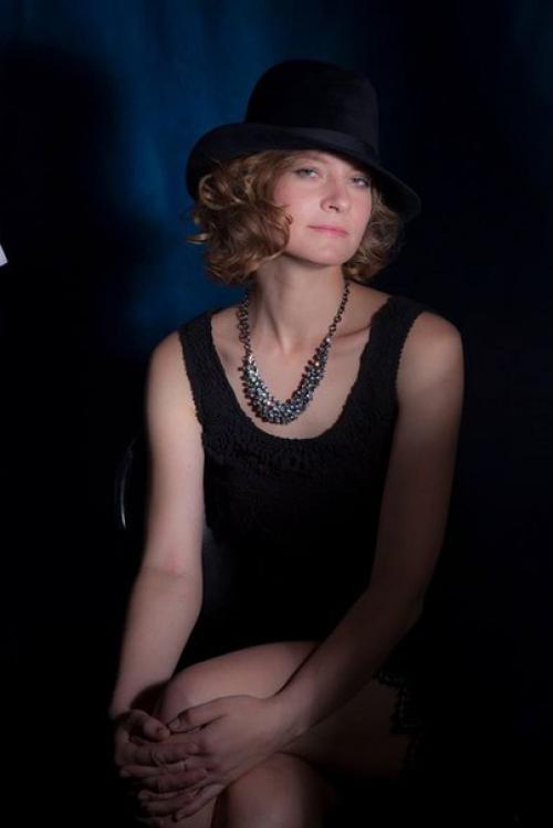 Ну что? Хотите такую же сумасшедшую фотосессию в винтажных шляпках? 03 Ну что? Хотите такую же сумасшедшую фотосессию в винтажных шляпках? 03