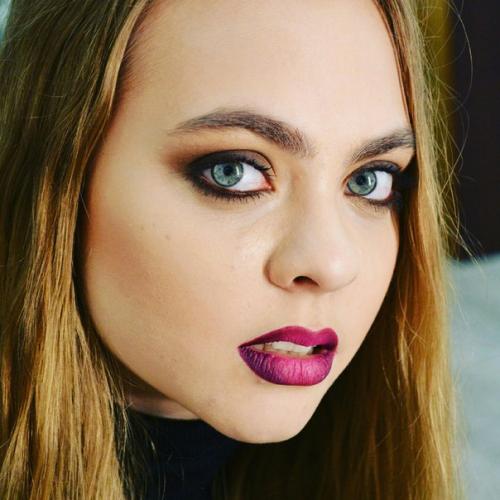 Дорогие девушки?  Я профессиональный визажист - стилист, предлагаю следующие услуги по приятным ценам: 03