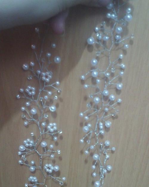 Милые девушки?  Вам услуги визажиста стилиста по прическам предлагаю. 03