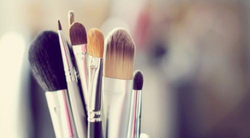 Уважаемые клиенты?  Приглашаем вас к нам в салон на прически и макияж? 02