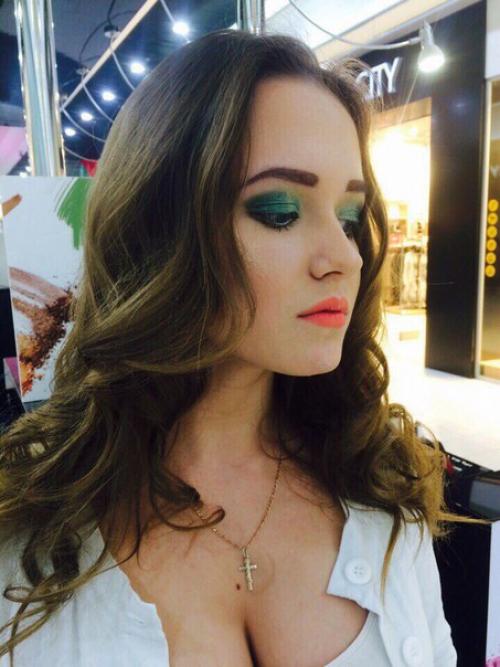 Девочки, я профессиональный визажист - стилист, на завтра ищу модель на макияж и причёску? 02