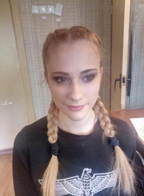 Девушки, нужны модели на моделирования бровей хной или краской для пополнения портфолио. 06