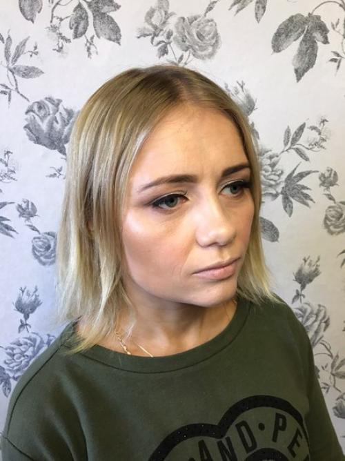 Дорогие девушки!  Ищу моделей на макияж локонами, макияж с причёской, а также на коррекцию бровей и окрашивание хной. 01