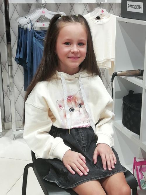 Я модель!  С этим дивизом прошло утро воскресного дня у моей Викули. 05