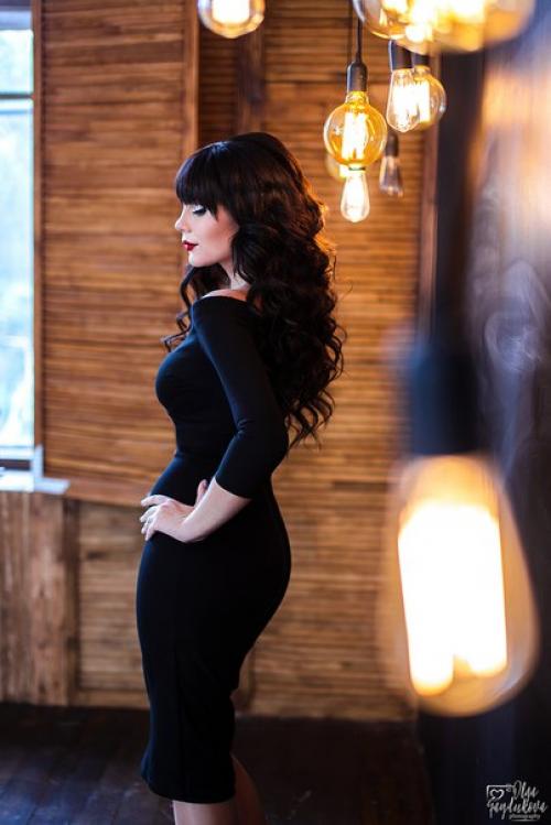 Модель!  Размер размер одежды 42-44.  17 сентября в студии. 01