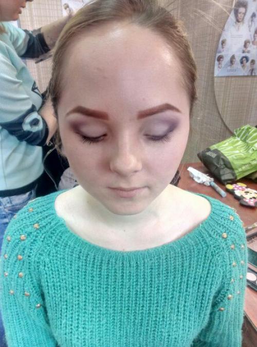 Девушки, нужны модели на моделирования бровей хной или краской для пополнения портфолио. 04