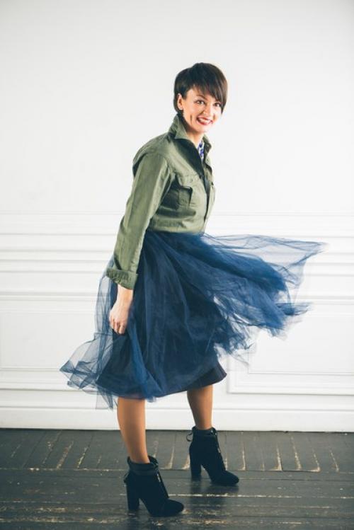 Учащиеся высших курсов моды, имиджа и стиля московской академии моды защитили дипломные проекты. 02