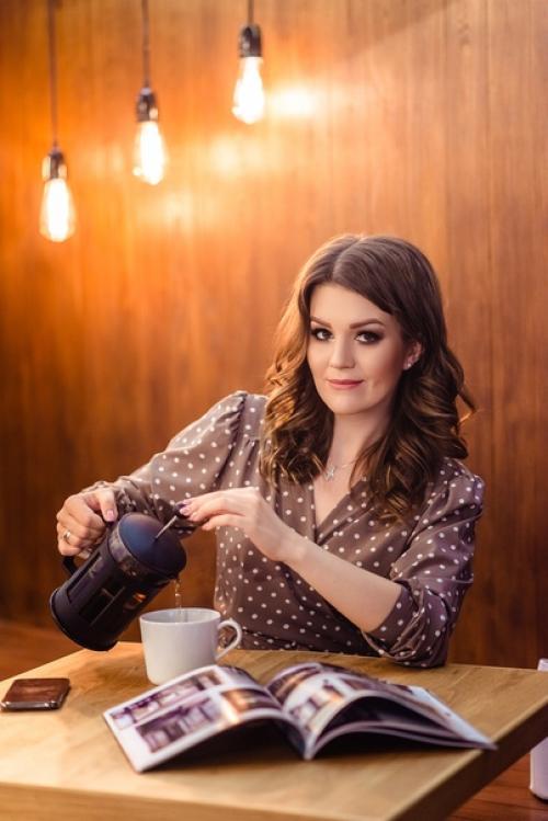 Осень - прекрасное время для создания ярких снимков и образов. 06