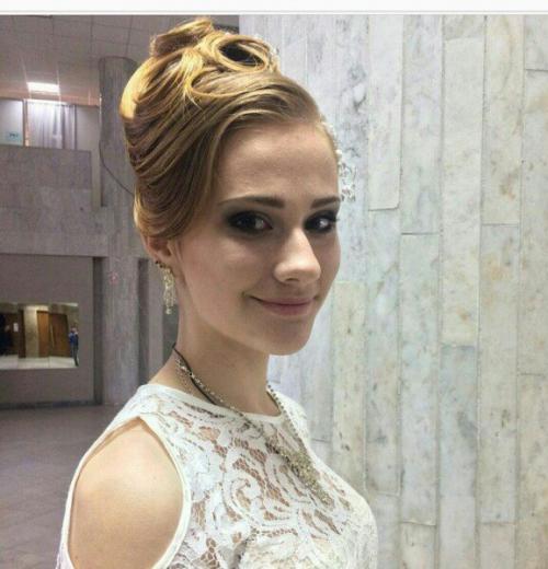 Девушки, нужны модели на моделирования бровей хной или краской для пополнения портфолио. 05