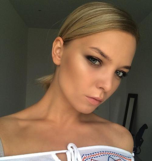 Дорогие девушки!  Создание праздничного образа 1000 р. 05