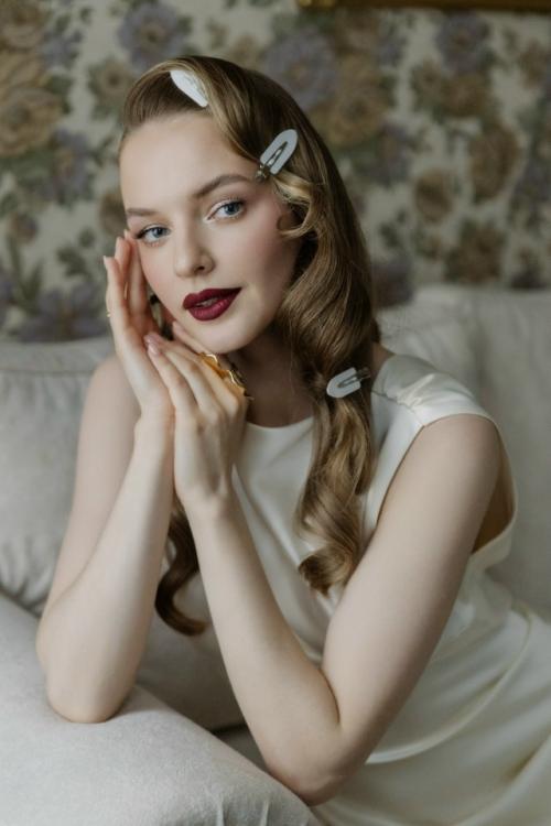 - Вы актриса, верно? 05