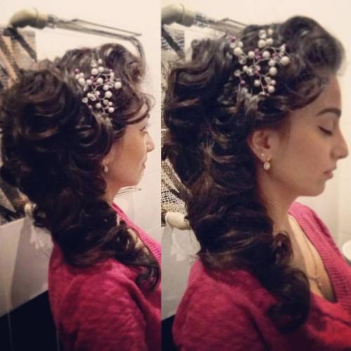 Дорогие девушки!  Ищу модельку на пятницу для образа невесты: макияж прическа с аксессуарами. 03