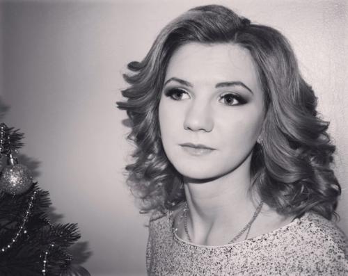 Красавицы, жду вас у себя за красивыми причёсками? 04