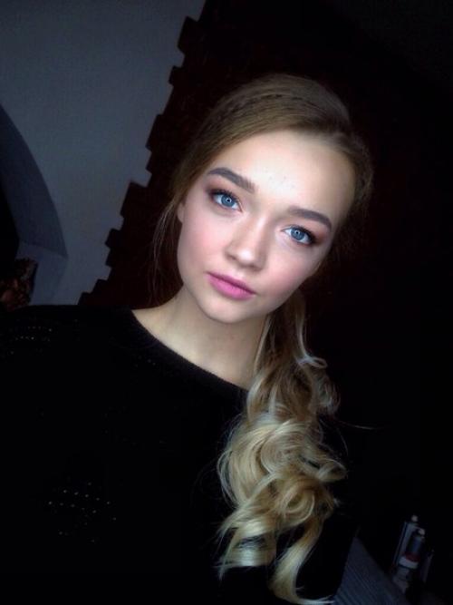 Дорогие девушки, новый год совсем скоро, успейте записаться, и быть самыми яркими в новогднюю ночь? 01