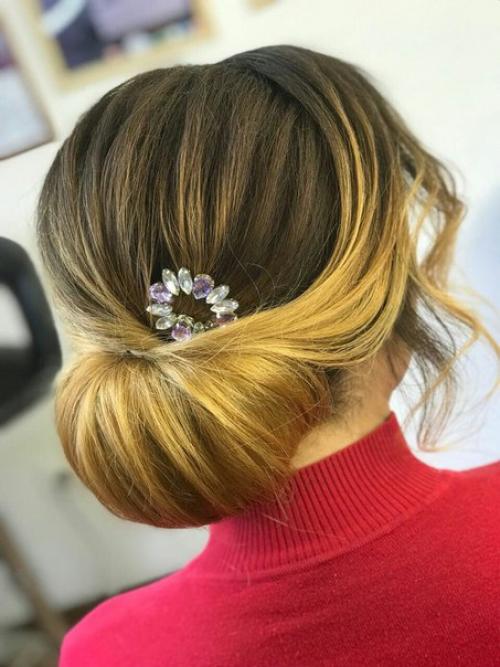 Дорогие девушки?  Требуются модели на причёски (пятница, суббота), требования: волосы светлые либо интересное окрашивание, длина от Лопаток и ниже. 08