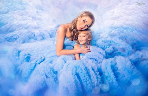 Милые красавицы?  Я профессиональный визажист и мастер по причёскам с большим опытом работы. 06