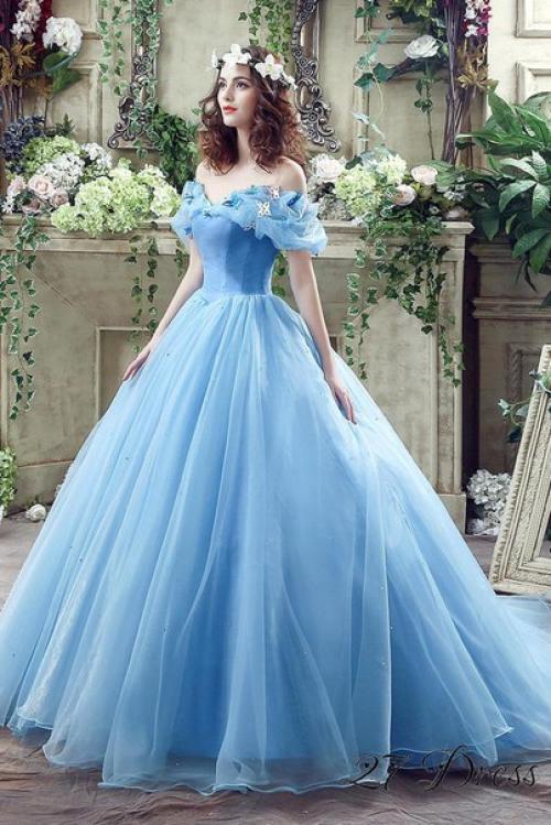 Голосование за лучший костюм. 07