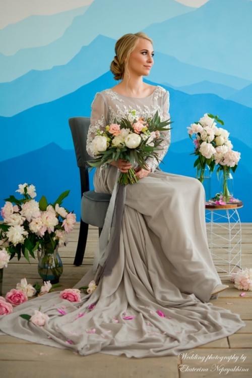 Все чаще наши платья и портупеи становятся составляющими стильных образов, собранных талантливыми саратовскими стилистами. 06