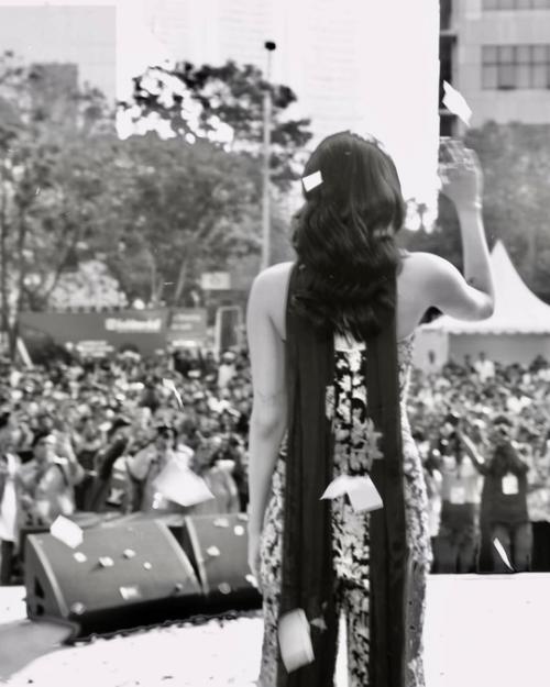 Образ кхуши для продвижения фильма Loveyapa. 03