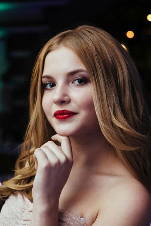 Милые девушки?  Сертифицированному мастеру для пополнения портфолио требуются модели на макияж, прически, ламинирование волос. 02