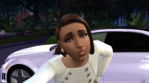 Просто взяла поиграть рандомного персонажа, немного над ней поколдовала, и она оказалась красоткой. 01