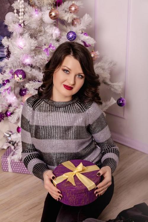 Предлагаю такие виды макияжа и причесок? 02