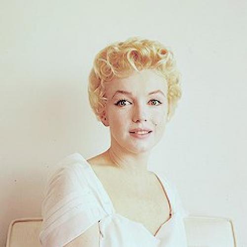 Мэрилин Монро сфотографирована Милтоном Грином в июне 1956 года. 02