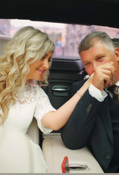 - Создание причёски и макияжа. 04