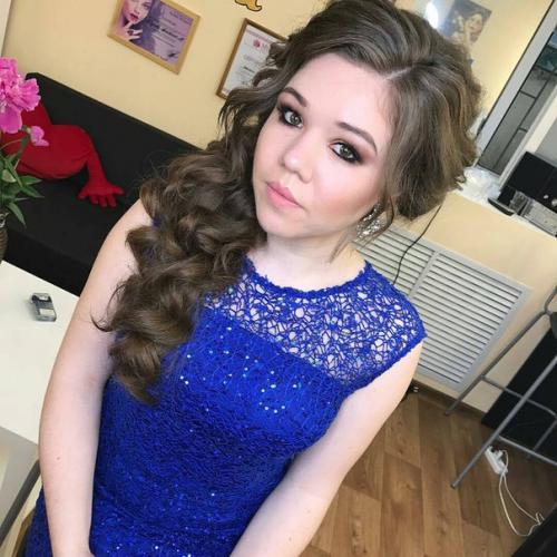 Дорогие девушки?  Требуются модели на причёски (пятница, суббота), требования: волосы светлые либо интересное окрашивание, длина от Лопаток и ниже. 06