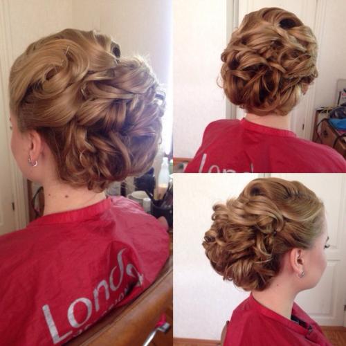 Дорогие клиенты, в связи с моим декретным отпуском я на дом не выезжаю. 01