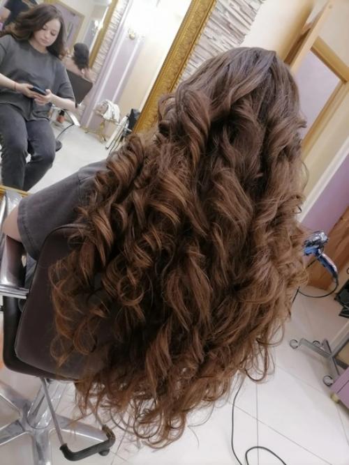 В Империи Красоты вы можете полностью собраться на любое событие. 01