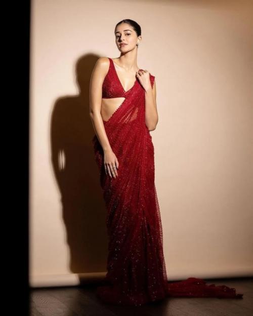 Образ Ананьи для церемонии награждения Umang 2023, которое состоялось 24 декабря. 02