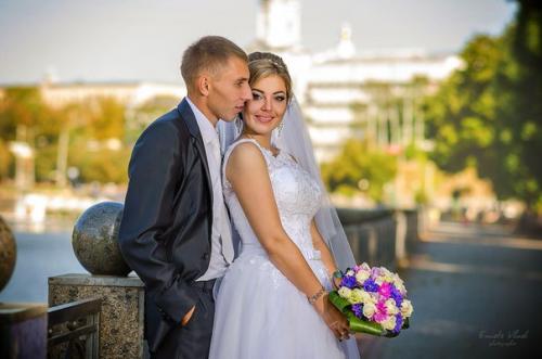 Дорогие невесты?  Запись на свадебный макияж и прическу заполняется? 02