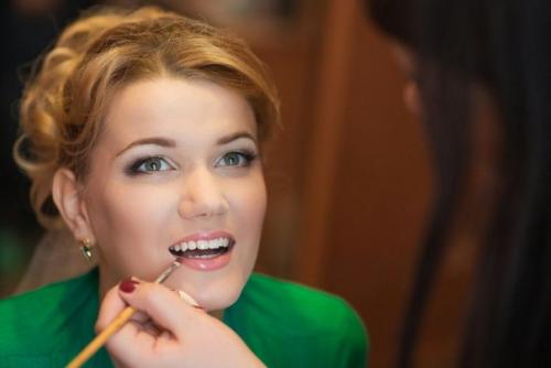 Дорогие невесты?  Запись на свадебный макияж и прическу заполняется? 08