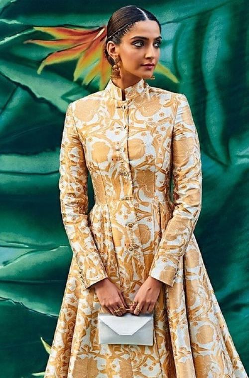 Образ сонам капур ахуджи для промоушена фильма Ek Ladki Ko Dekha Toh Aisa Laga: 02