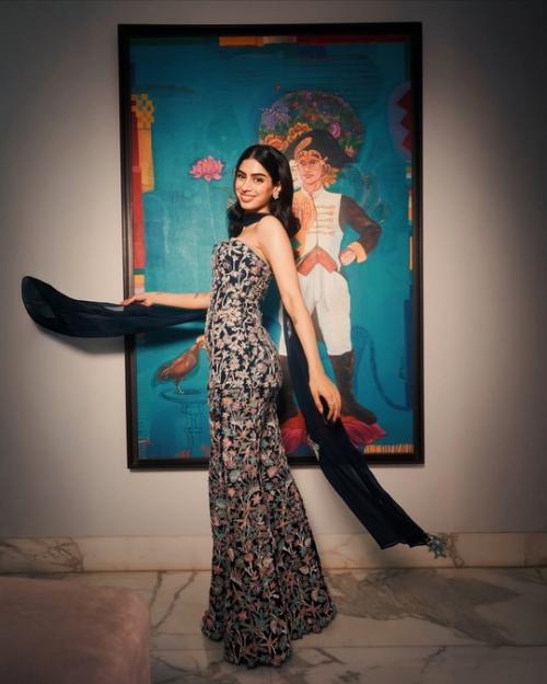 Образ кхуши для продвижения фильма Loveyapa. 02