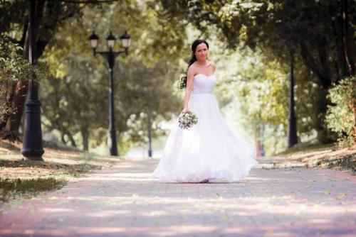 Совсем не успеваю с вами делиться своими работами, но спасибо, мои невесты, что не забываете и отправляете мне свои свадебные фото! 01