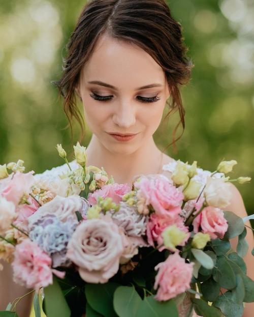 Мы рады учавствовать в ваших прекрасных событиях жизни. 02